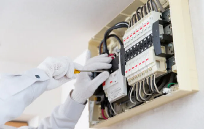 ブレーカー修理の画像