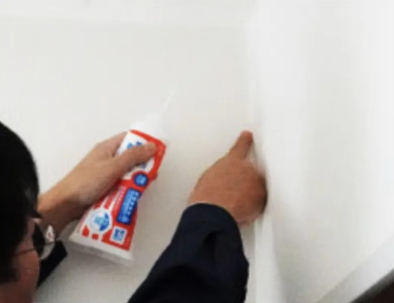 クロスの破損や浮き